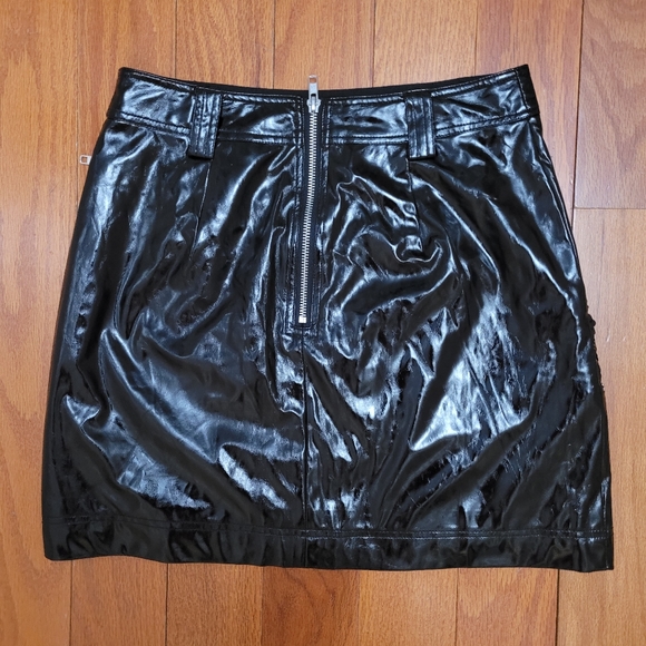 Topshop black mini skirt size US 4 - Picture 2 of 3
